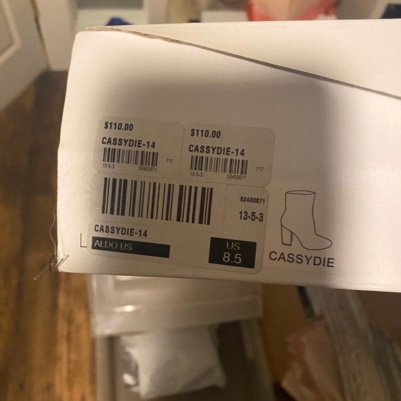 Aldo Cassydie velvet pumps/booties w silver heels! - Picture 2 of 4